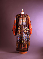 Jurk van Han-Chinese vrouw, laat 18e eeuw - Collection Powerhouse Museum, Sydney, Australia